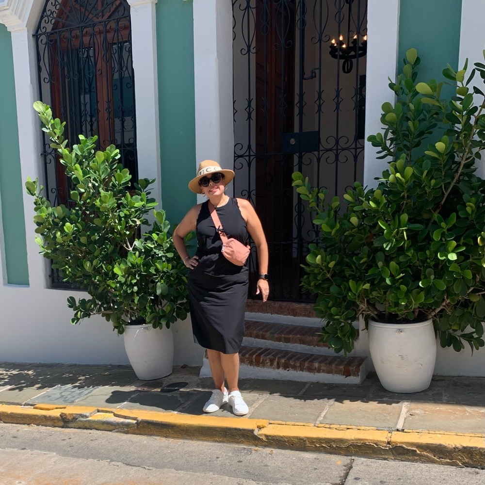 Follow me on my Instagram @zaidecab I share my #ootd which I sell on here! 💋